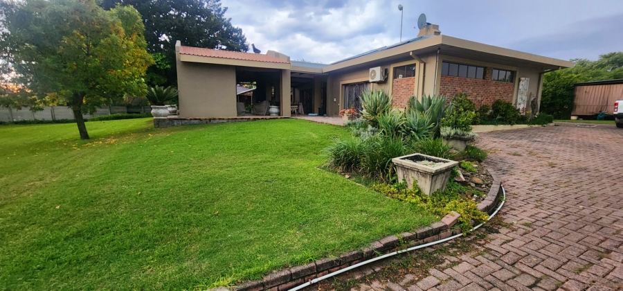 3 Bedroom Property for Sale in Wilgenhof Free State